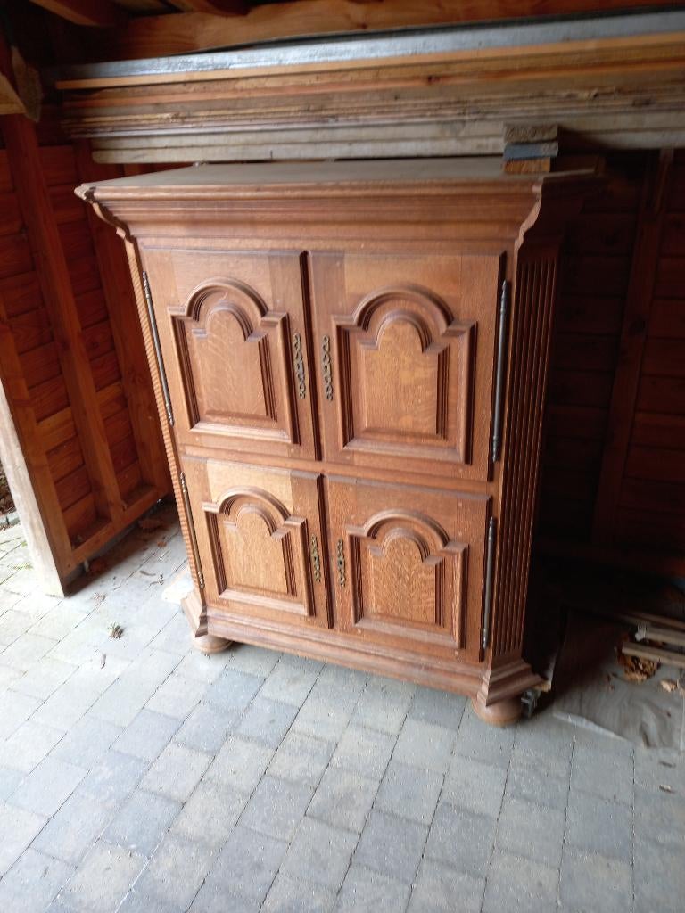 Armoire  entièrement démontable (pour le transport), Enlèvement, Utilisé, Chêne, Avec porte(s)