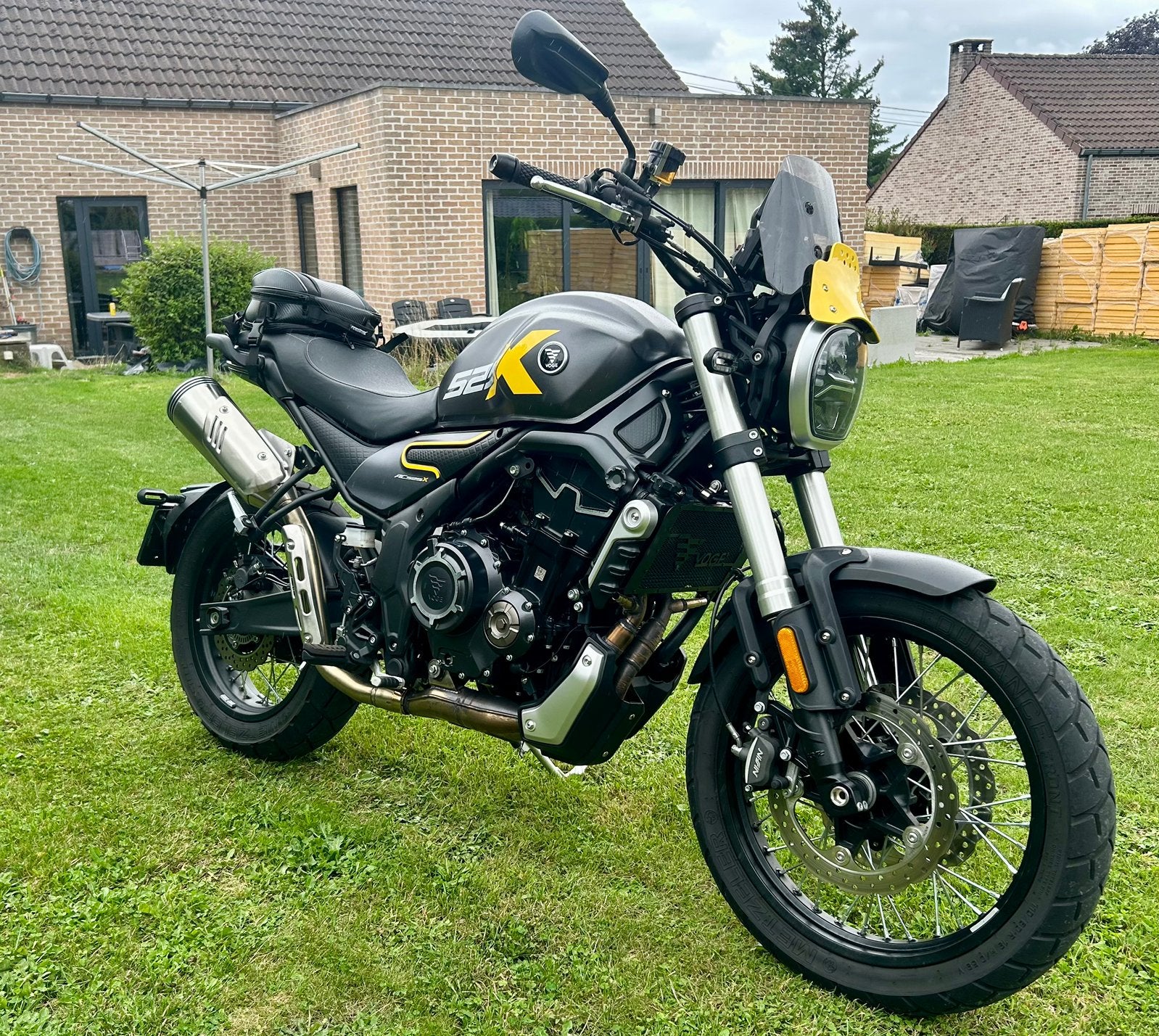 Voge 525 acx scrambler A2, Motoren, Ophalen, 2 cilinders, 12 t/m 35 kW