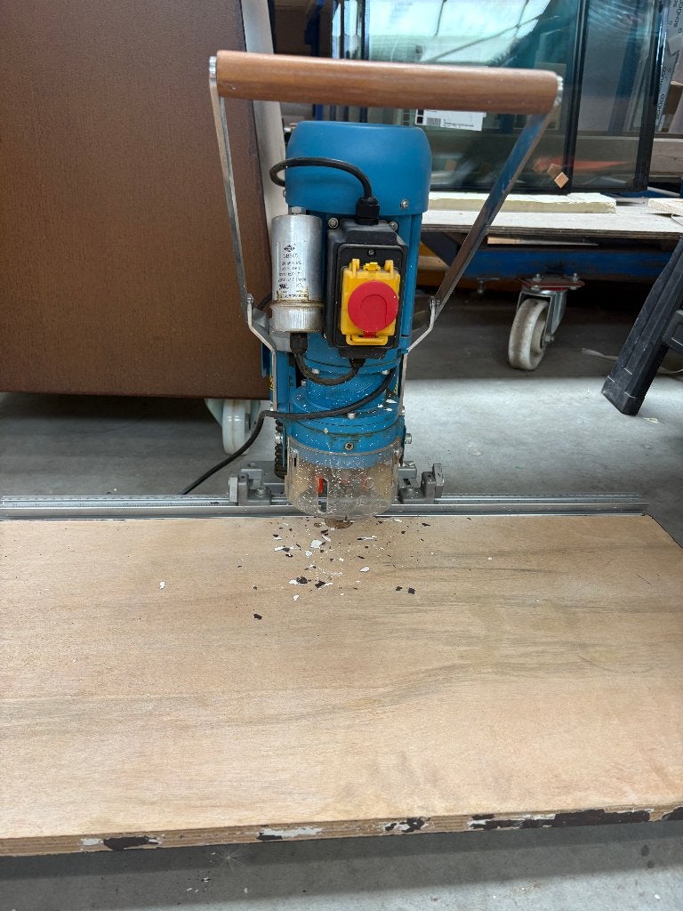 scharnierfrees plum, Bricolage & Construction, Outillage | Meuleuses, Enlèvement, Utilisé, 700 à 1000 watts, Autres types