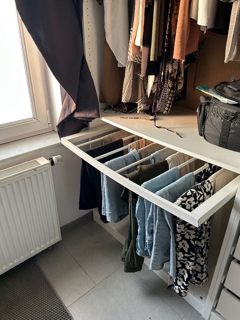 Garde robe, Simple blanc, Avec espace de penderie, Comme neuf, 100 à 150 cm