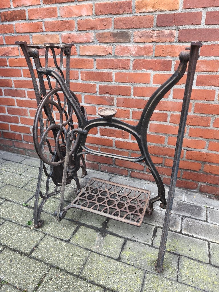 Naaimachine, Ophalen