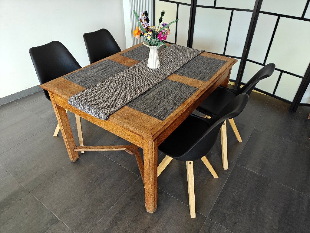 table à manger, 100 à 150 cm, Quatre personnes, Carré, Enlèvement