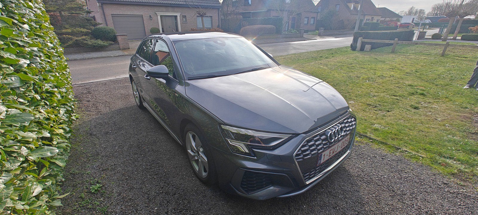 Audi A3 Sportback 35 TFSI S line S tronic, Autos, Audi, Argent ou Gris, Achat, Noir, 5 portes