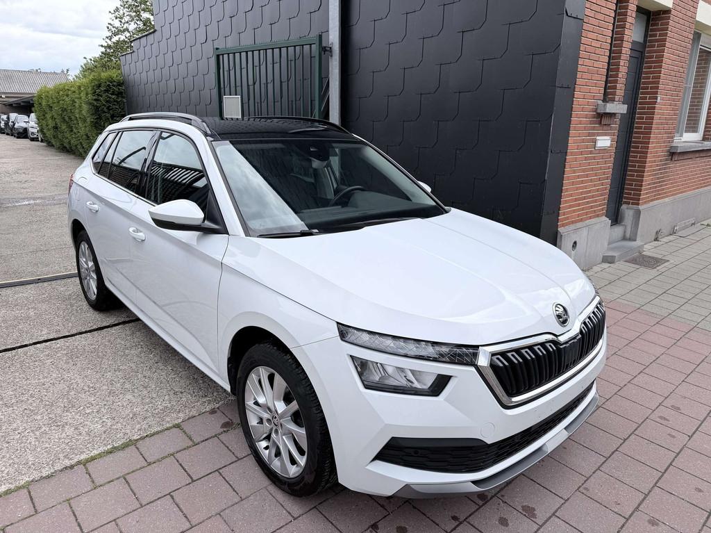 Skoda Kamiq PANO | CARPLAY | DIGITAAL DASH | ZETELVERWARMING, USB, Stof, Gebruikt, Overige kleuren