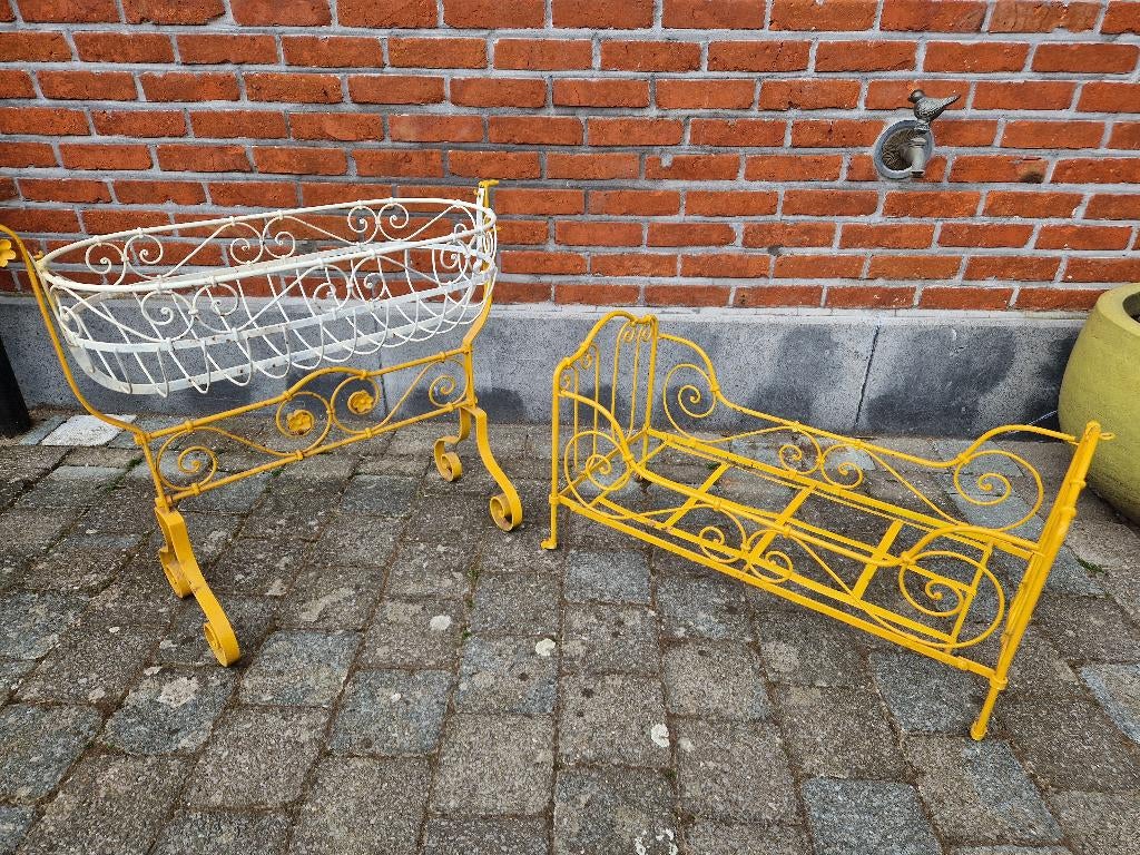 antiek Frans poppen wiegje & Bedje, Antiek en Kunst, Ophalen of Verzenden