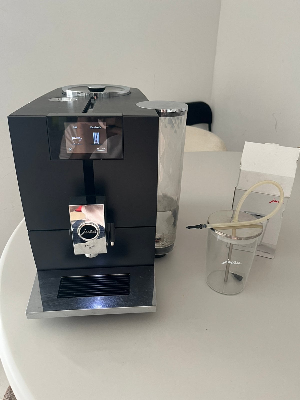 Jura ena8 nieuw model koffiemachine, Elektronische apparatuur, Koffiezetapparaten, Ophalen of Verzenden, Zo goed als nieuw