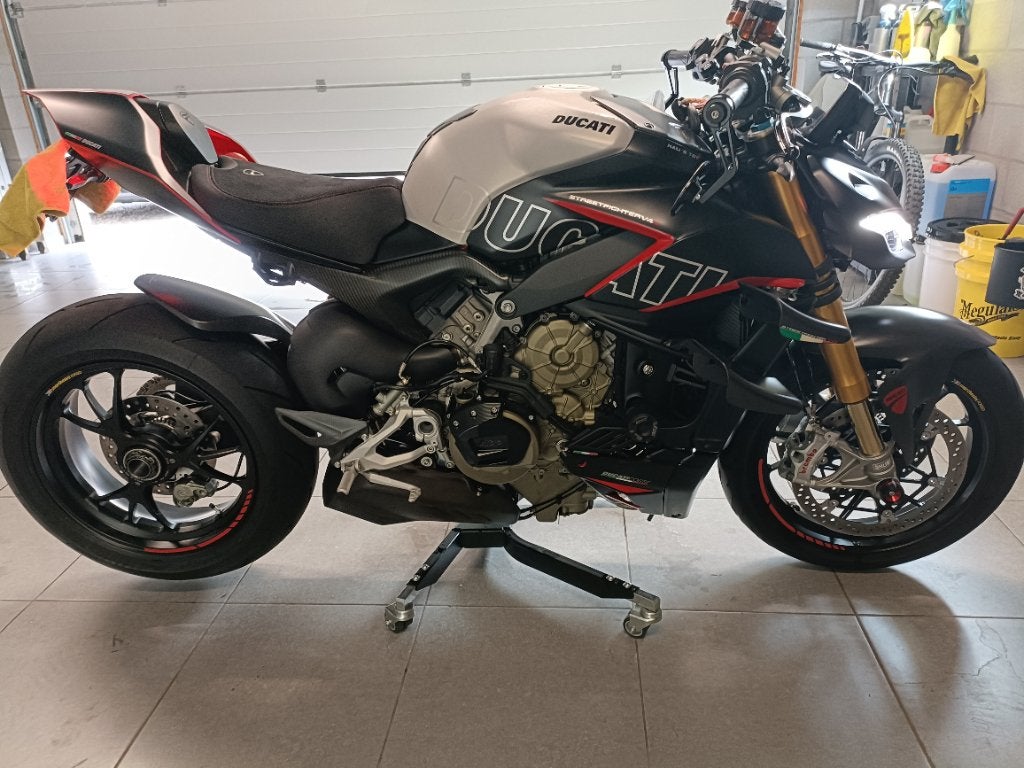 Ducati streetfighter v4s, Motoren, Occasion, 4 cilinders, Motorrijbewijs A, Particulier