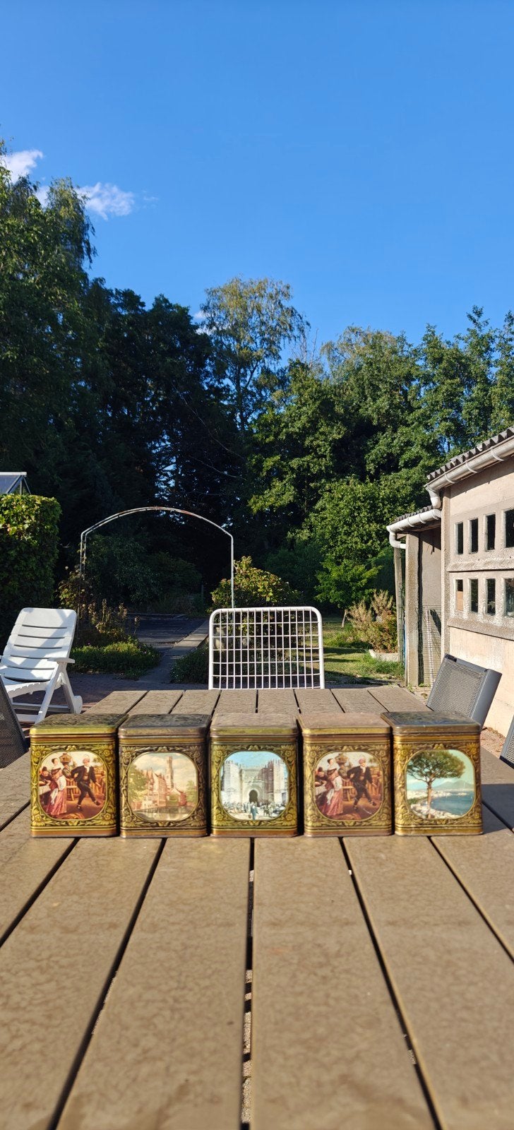 Demaret blikken, Collections, Enlèvement