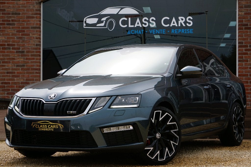 SKODA OCTAVIA RS 2.0 TFSI RS230 DSG7 BI-XENON CAMERA CARNET, Autos, Skoda, Cuir, Argent ou Gris, Achat, Euro 6