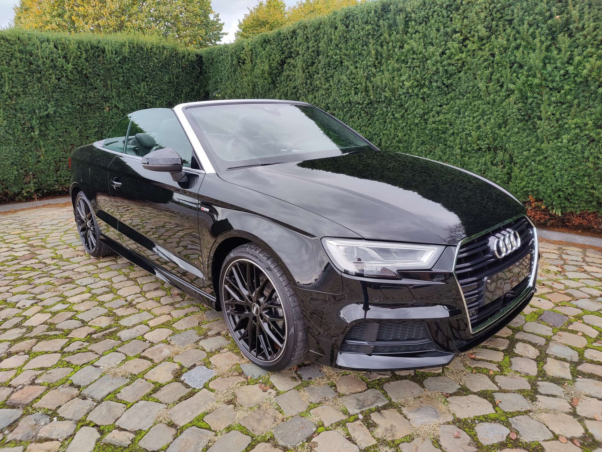 Audi A3 A3 35 TFSI Cabrio S tronic S-Line (automatique), Autos, Achat, Entreprise, Cabriolet, Alcantara