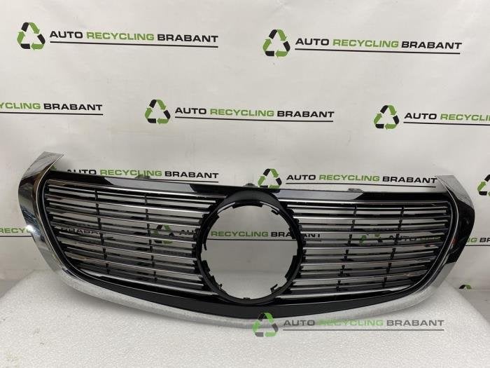 Calandre d'un Mercedes EQC, Autos : Pièces & Accessoires, -, 3 mois de garantie, Utilisé, -