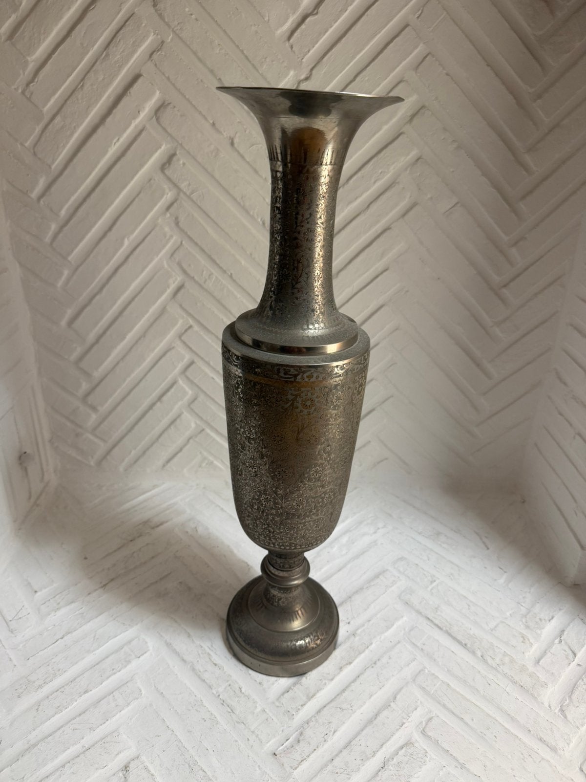 Magnifique grand vase décoratif – motifs floraux, Enlèvement