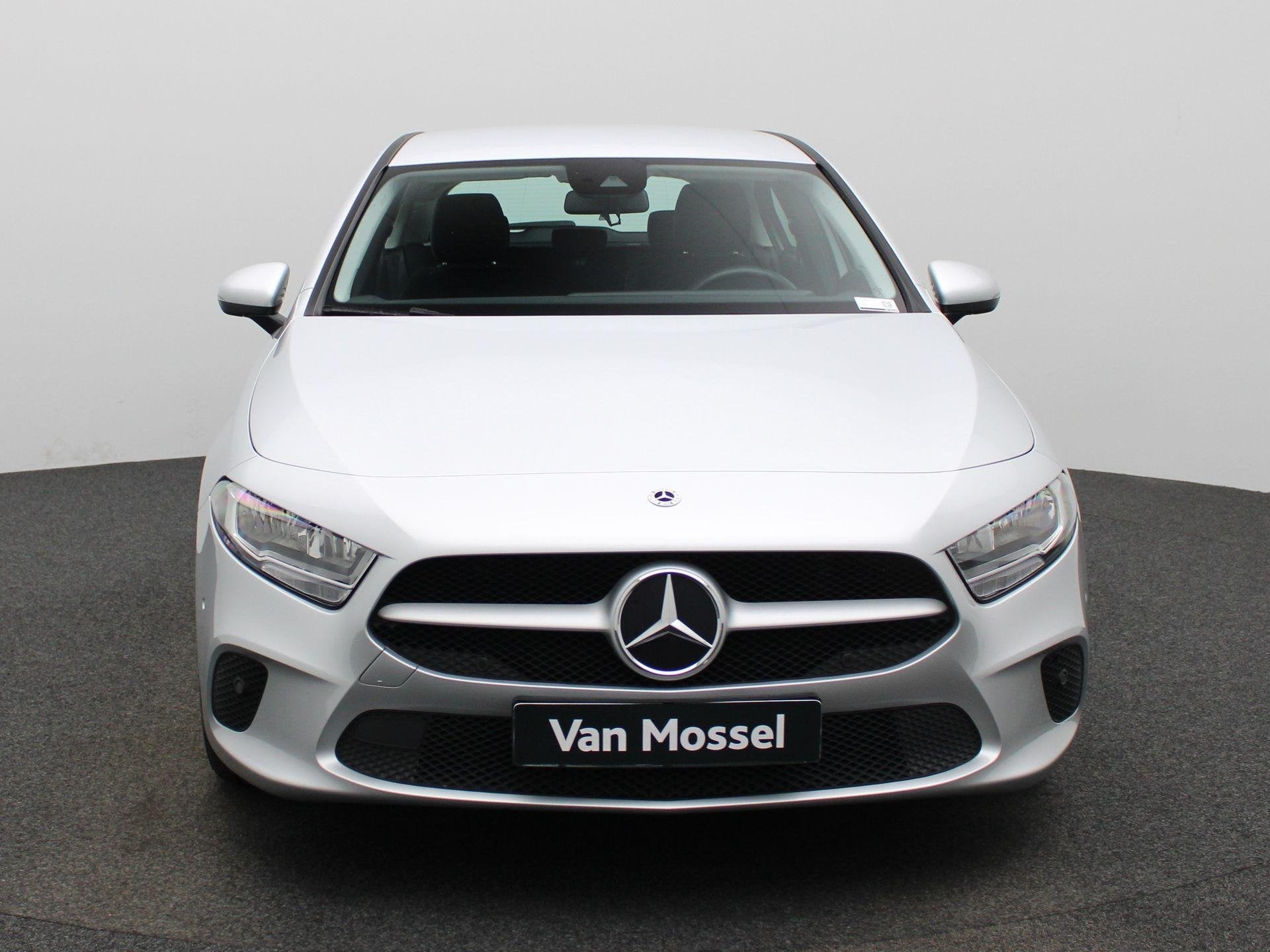 Mercedes-Benz A-Klasse A 180 Essential Line, Auto's, Mercedes-Benz, Stof, 4 cilinders, 136 pk, 1365 kg