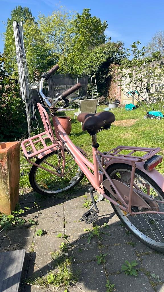 22 inch roze kinderfiets schoten ophalen deuzeld, Fietsen en Brommers, Fietsen | Meisjes, Ophalen, Zo goed als nieuw, 22 inch