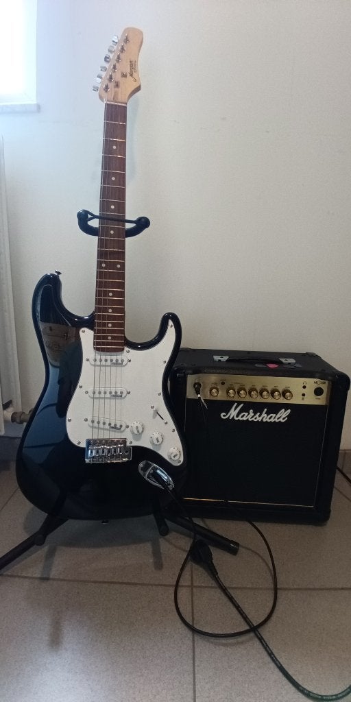 Electrische gitaar, Muziek en Instrumenten, Ophalen, Met versterker, Zo goed als nieuw, Marshall