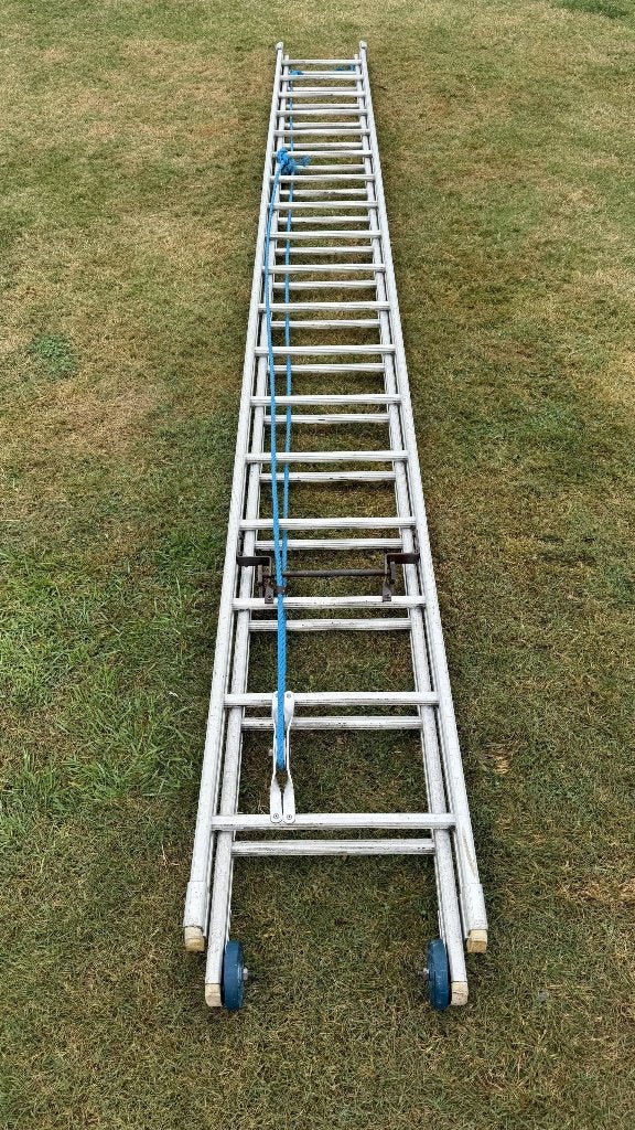 schuifladder van 2x 18 sporten, Ophalen, Gebruikt, Ladder, Opvouwbaar of Inschuifbaar
