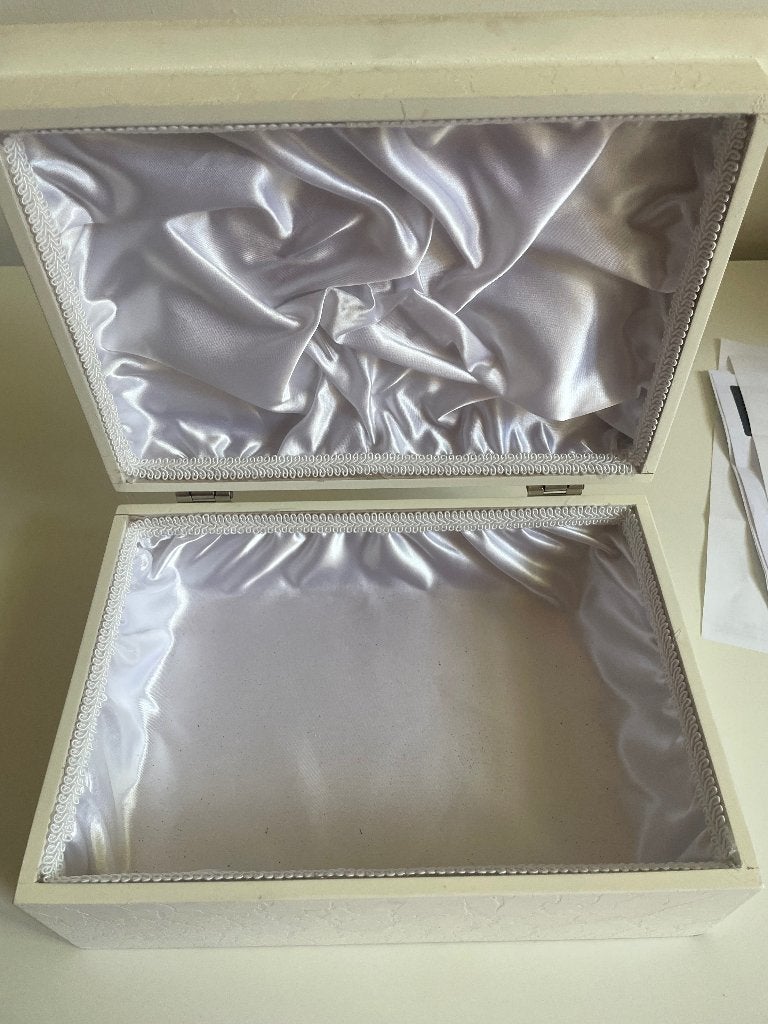 Boîte à bijoux, Enlèvement, Utilisé, Blanc