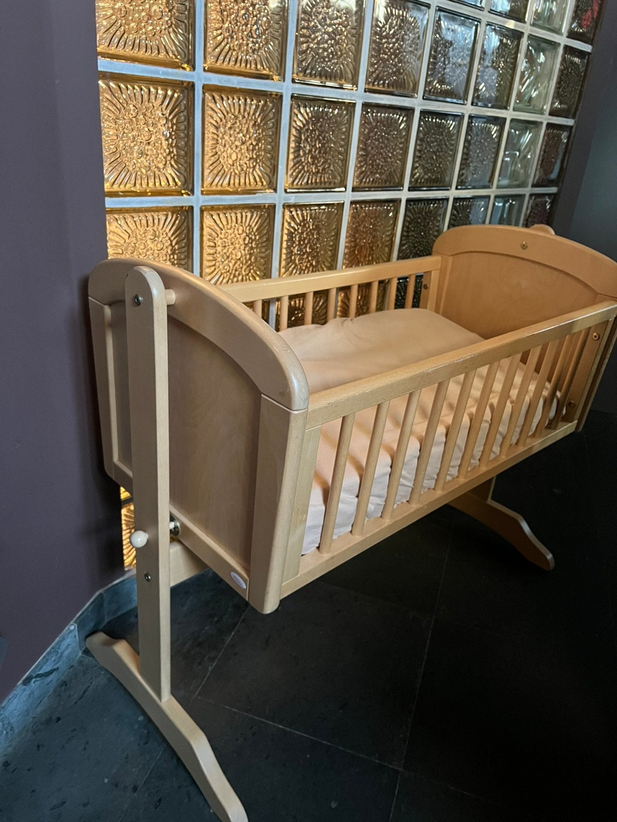 Berceau pour bébé, Enfants & Bébés, Berceaux & Lits, Enlèvement, Comme neuf
