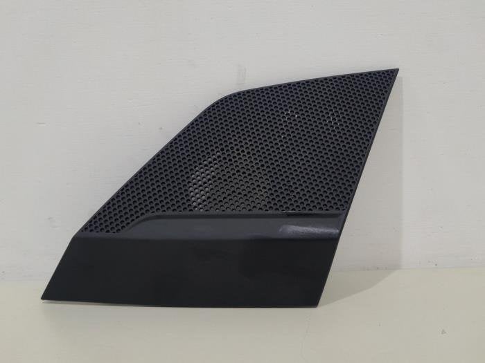 Speakerkap van een Audi E-Tron, Auto-onderdelen, Interieur en Bekleding, Audi, Gebruikt, 3 maanden garantie, Ophalen of Verzenden