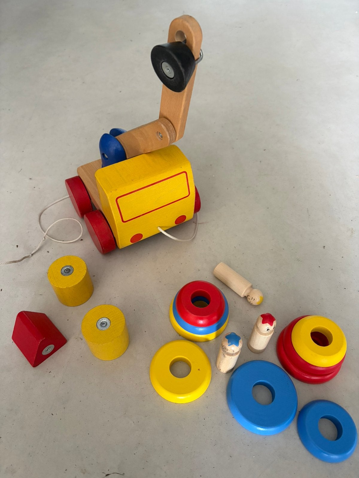 Houten kraan met magneet en spelletje met schijven, Ophalen, Gebruikt
