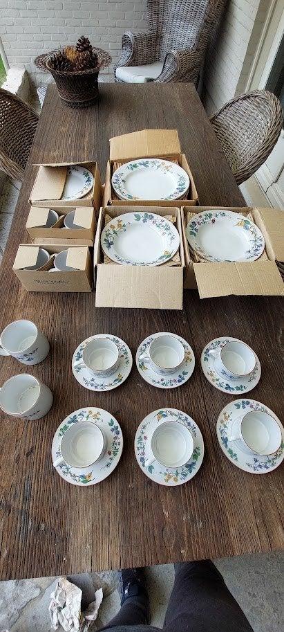 Indonesisch servies 42 delig NIEUW, Ophalen