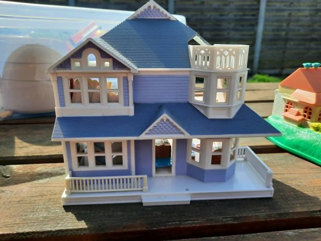 poppenhuis, Verzamelen, Poppenhuizen en Toebehoren, Ophalen of Verzenden, Gebruikt, Poppenhuis