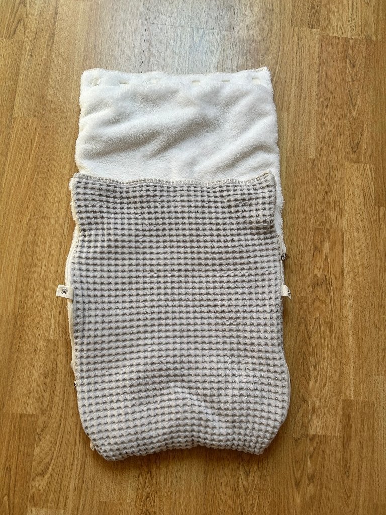 Voetenzak Koeka, Kinderen en Baby's, Dekens, Slaapzakjes en Inbakerproducten, Ophalen, Gebruikt, Koeka, Dubbele rits