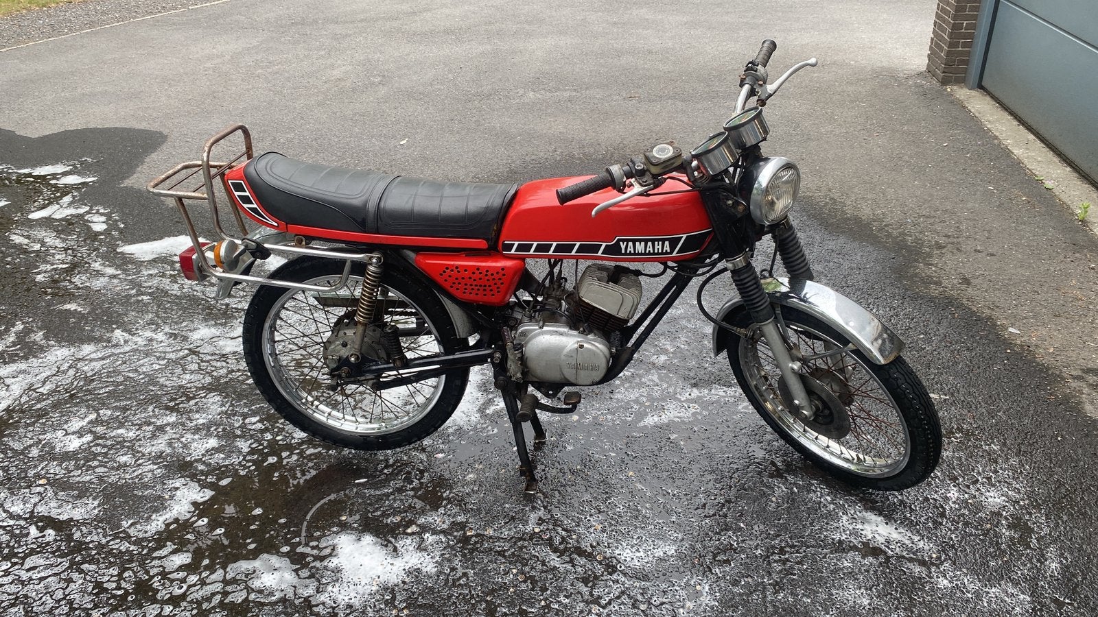 Yamaha RD 50 M van 1977, Fietsen en Brommers, Brommeronderdelen | Algemeen, Ophalen, Zo goed als nieuw, Uitlaat