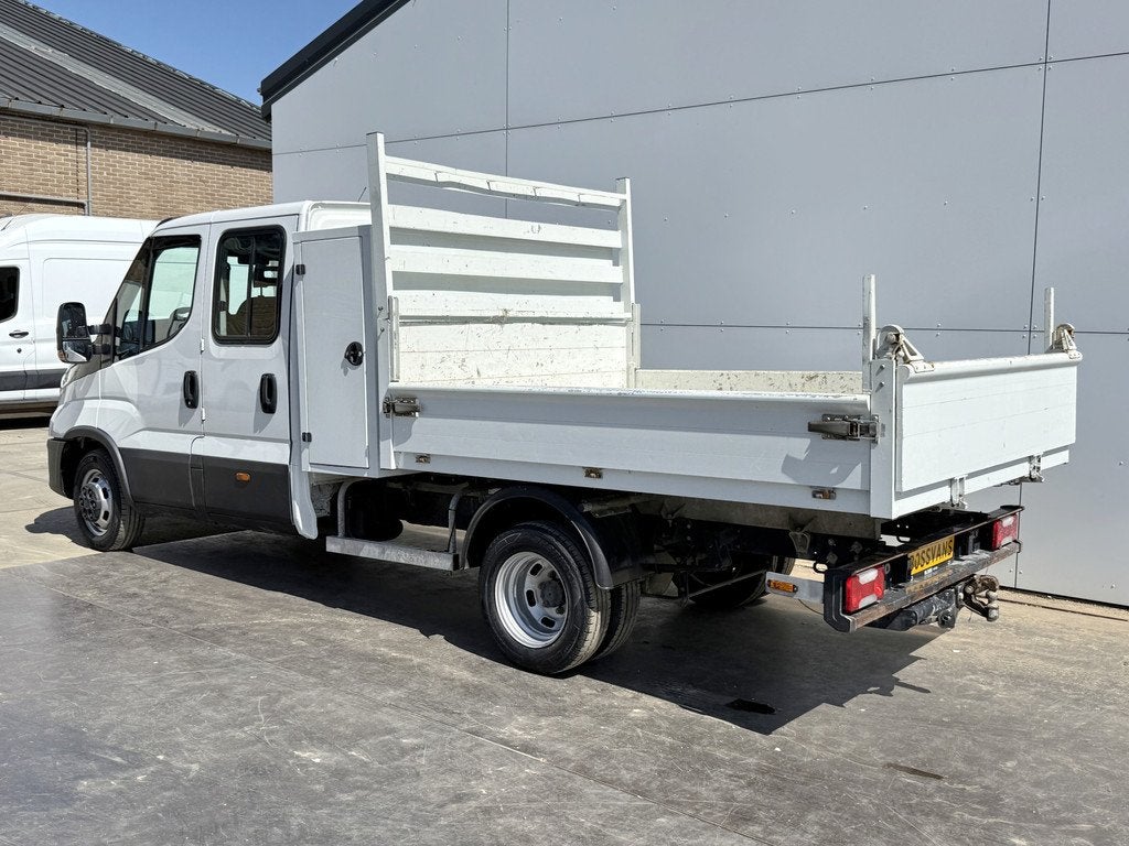 Iveco Daily 35C14 2.3 Kipper Dubbele Cabine Dubbellucht 3,5t, Auto's, Bestelwagens en Lichte vracht, 4 deurs, Gebruikt, Zwart