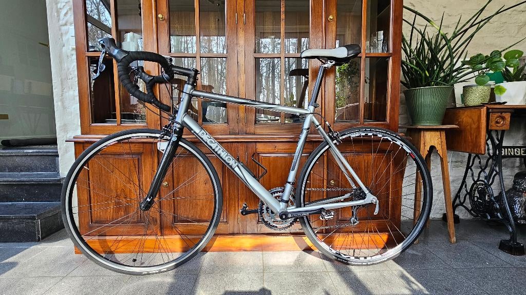 Decathlon Sport 7.4 koersfiets (large), Fietsen en Brommers, 28 inch, Gebruikt, Heren, Aluminium