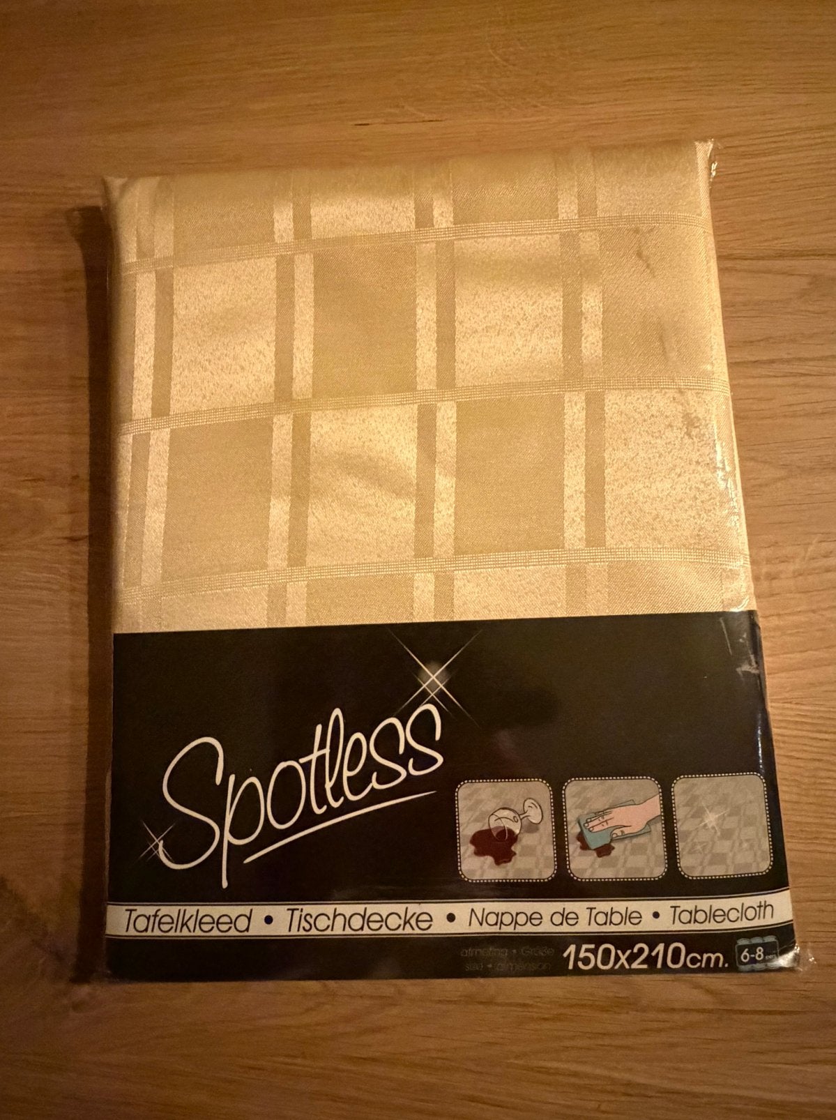 Nieuw in verpakking beige tafelkleed, Nieuw, Ophalen of Verzenden, Beige, Rechthoek