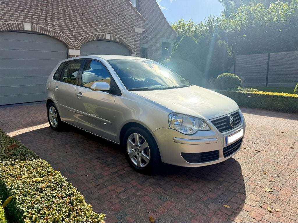 VW Polo 1.2i 5P AC 58.256km!! Prête à immat, Autos, Argent ou Gris, Achat, Boîte manuelle, Entretenue par le concessionnaire