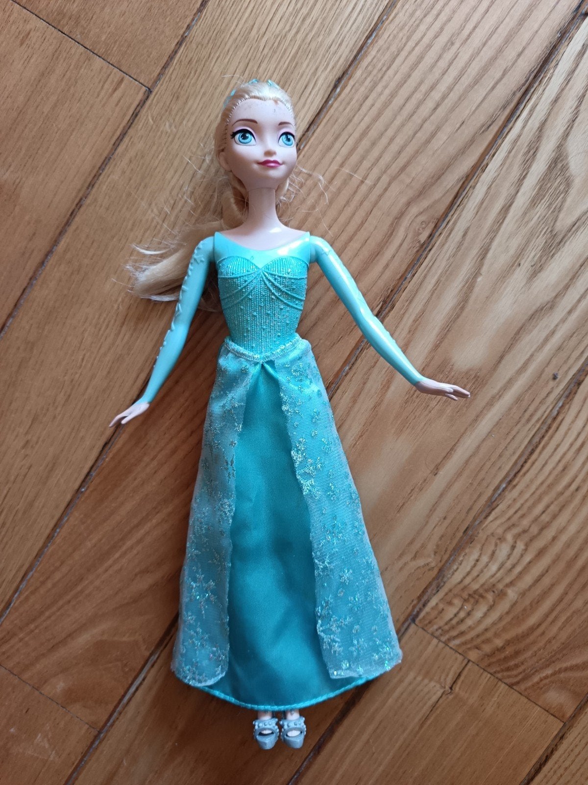 Elsa barbie, Ophalen, Barbie