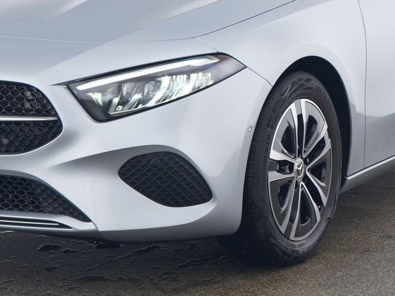 Mercedes-Benz A-Klasse 200 Hatchback Business Line | Smartph, Stof, Gebruikt, 4 cilinders, 120 kW