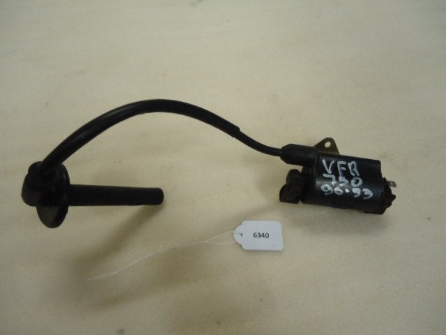 VFR750 1990 - 1993 Honda Bobijn bougiekop D1-11860