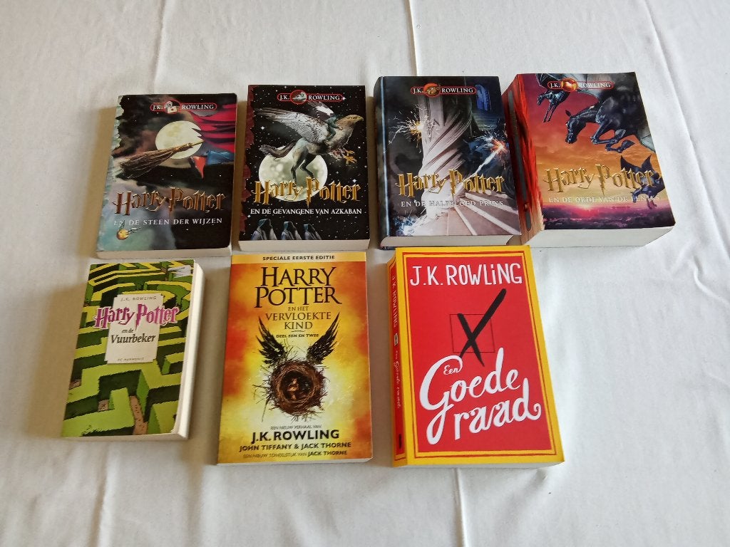 Harry Potter boeken 6 boeken plus 1 extra boek izgst., Enlèvement ou Envoi, Comme neuf, J.K. Rowling