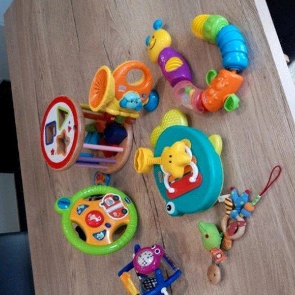 Babyspeelgoed, Ophalen