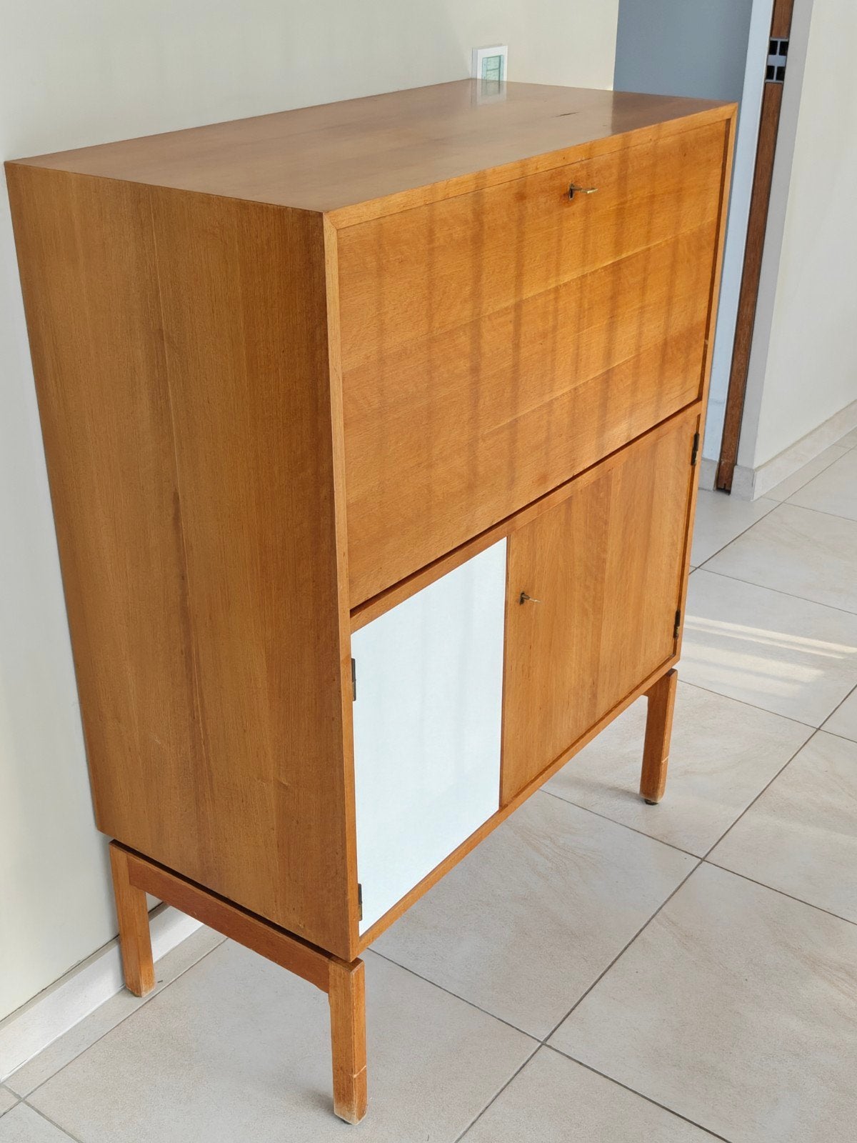Barkast design begin jaren 60., Huis en Inrichting, Ophalen, Gebruikt, Hout, 44 cm