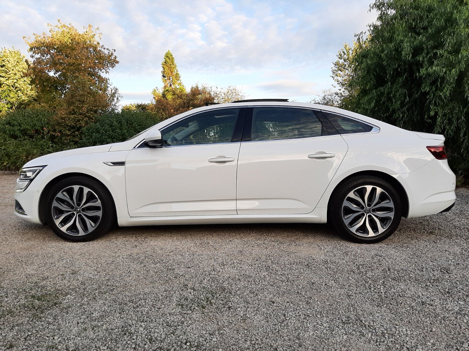 Renault Talisman 1.7 DCI année 2019 euro6-D impeccable, Autos, Cuir, Achat, Boîte manuelle, Noir