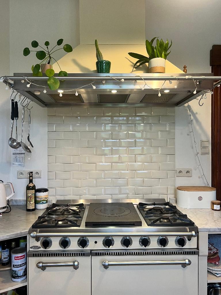 Cuisinière a gaz  Godin Souveraine, Gaz, Enlèvement, Utilisé, 5 zones de cuisson ou plus