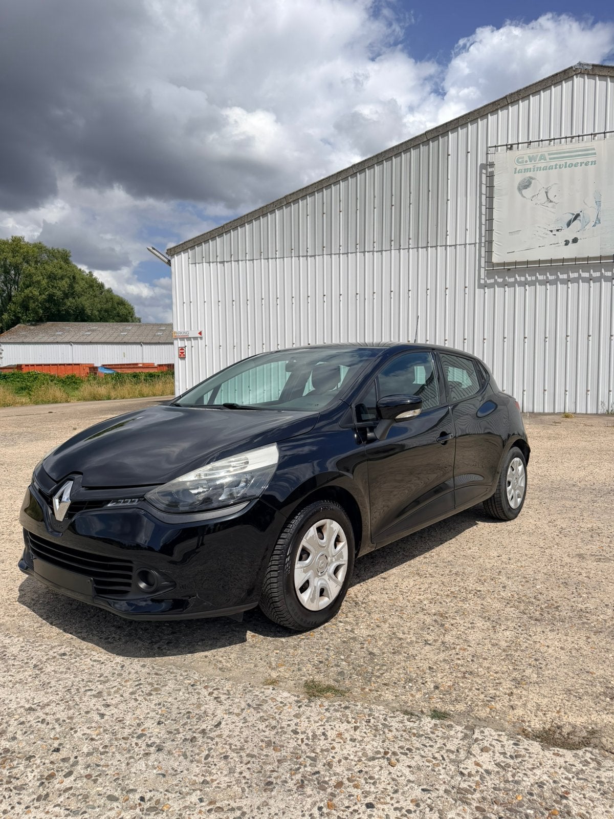 Renault clio 1.2 Benzine -2015- 5 deuren, Ophalen, Voor, Renault