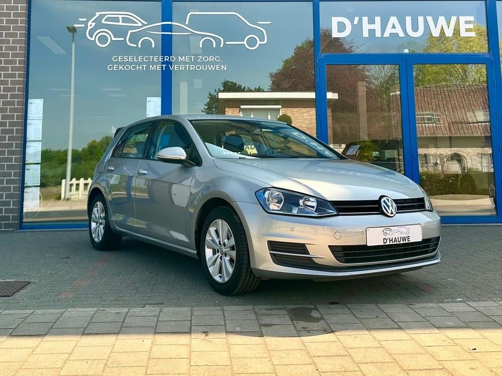 VW Golf VII *navigatie*parkeerhulp*dyn lichten* 1j garantie, Voorwielaandrijving, Stof, 4 cilinders, 5 deurs