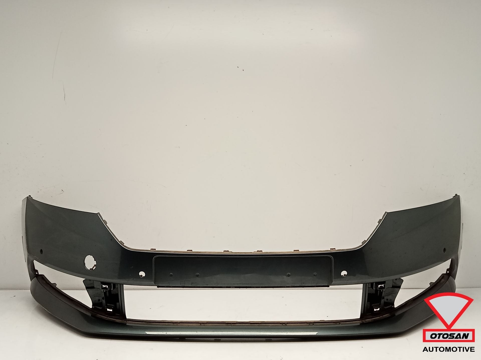 Skoda Fabia 3 Facelift Voorbumper Bumper 4xPDC Origineel!, Tr. Vaclava Klementa 869
293 01  Mlada Boleslav, CZ, Skoda, Bumper