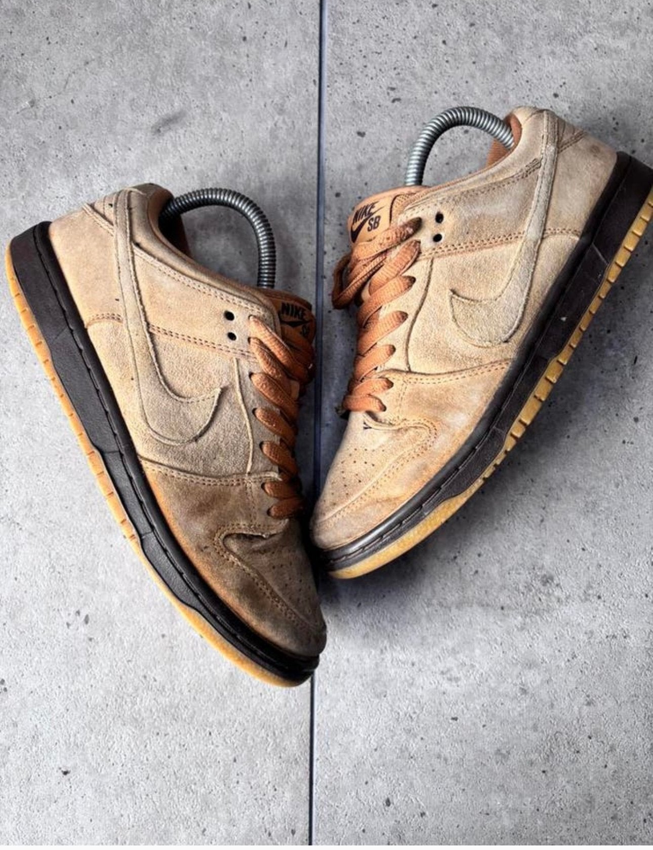 Nike SB Dunk Low Sand 39, Vêtements | Femmes, Chaussures, Comme neuf, Sneakers et Baskets, Jaune, Enlèvement ou Envoi