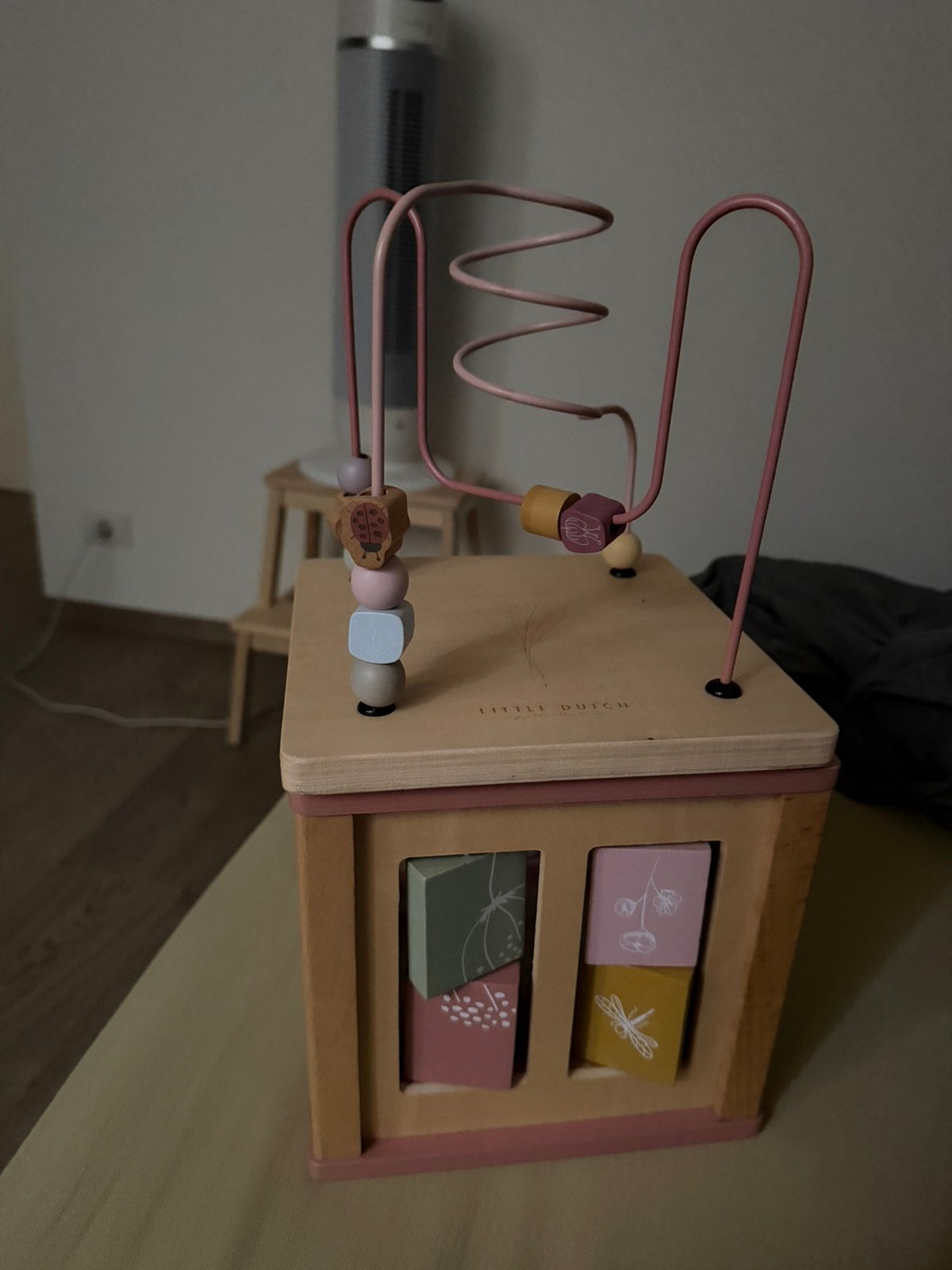 Activiteitenkubus, Kinderen en Baby's, Ophalen, Zo goed als nieuw