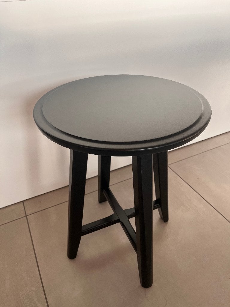 IKEA KRAGSTA - Set van 2 zwarte bijzettafels, Minder dan 55 cm, Rond, Zo goed als nieuw, Scandinave, Classique
