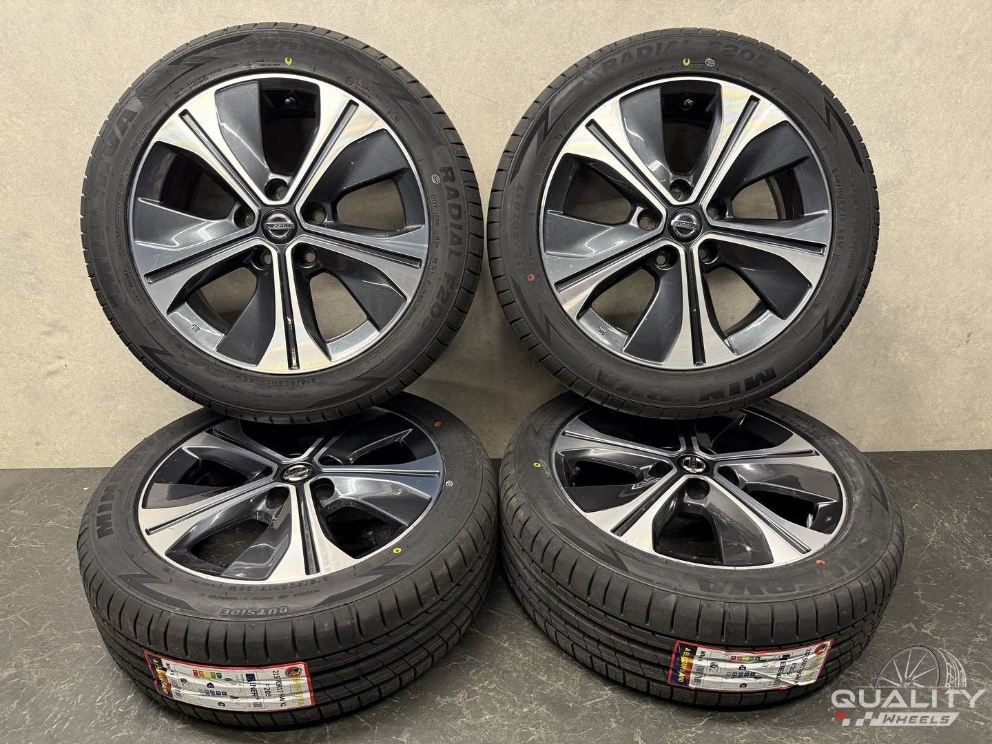 17” Nissan Leaf, Pulsar, Toyota Auris, Corolla Velgen + met, -, -, Banden en Velgen, 17 inch