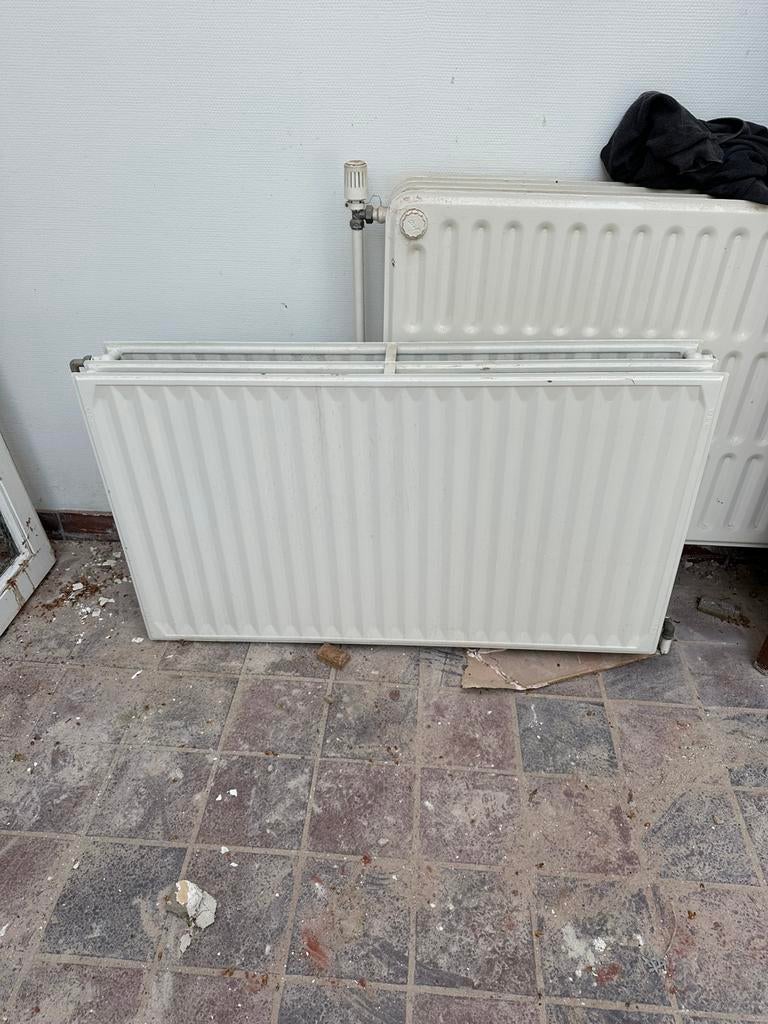 3 Radiatoren te koop, Doe-het-zelf en Bouw, Ophalen, Zo goed als nieuw, Radiator