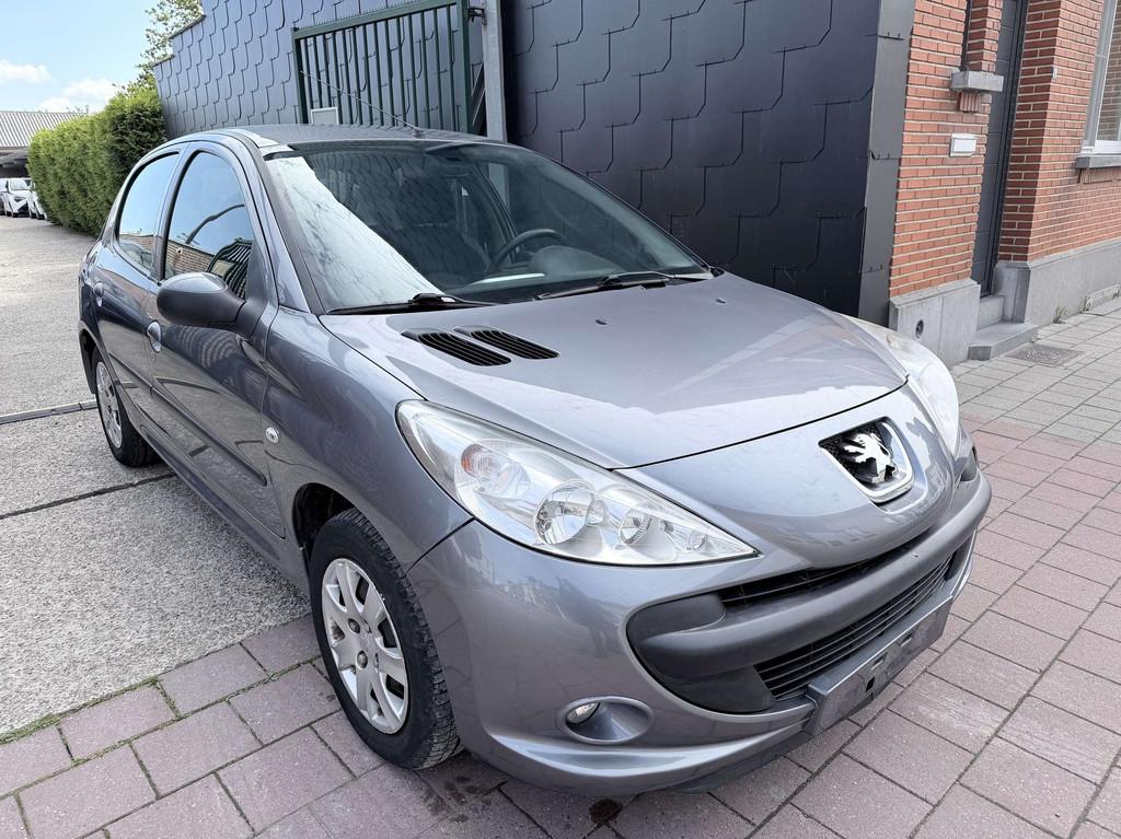 Peugeot 206 1.1 I EDITION URBAN, 1124 cm³, Achat, Interruption de démarrage, Boîte manuelle