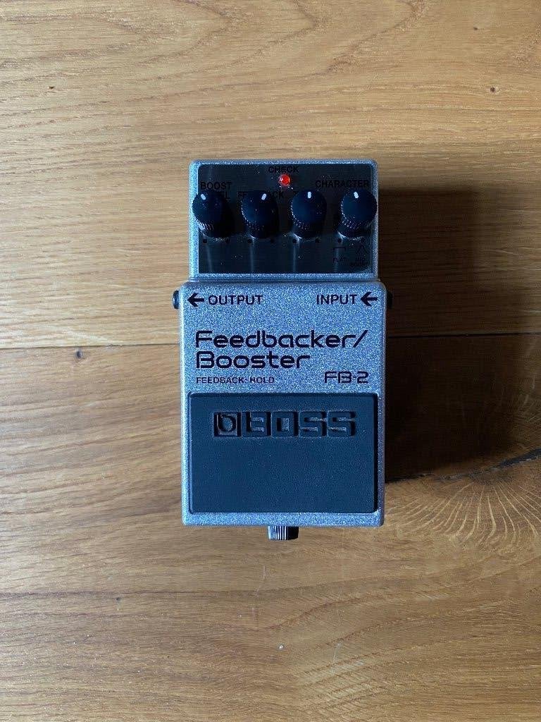 Boss FB-2 Feedbacker / Booster – Parfait état, Musique & Instruments, Effets, Comme neuf, Distortion, Overdrive ou Fuzz, Volume